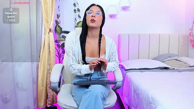 Isa7  online show from 01/10/26, 01:50