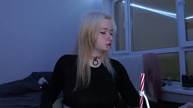 Snapshot of Rizebigboobs chatting on 01/08/26, 03:07 Rizebigboobs online show from 01/08/26, 03:07