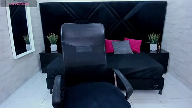 Snapshot of HannaSteyl chatting on 02/26/26, 11:32 HannaSteyl online show from 02/26/26, 11:32