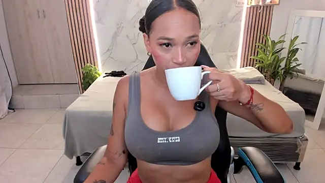 HannaSteyl online show from 05/05/26, 11:02