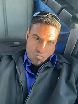 Snapshot of ZF-Athlete chatting on 02/08/26, 01:09 ZF-Athlete online show from 02/08/26, 01:09