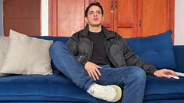 Enzho liam online show from 02/09/26, 03:32