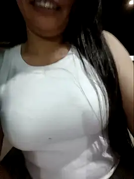 linhha23 online show from 05/01/26, 12:43