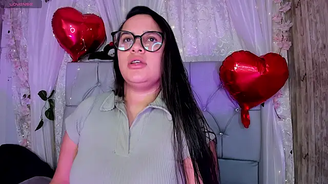 Snapshot of Victoria_Poncce1 chatting on 02/17/26, 11:29 Victoria Poncce1 online show from 02/17/26, 11:29