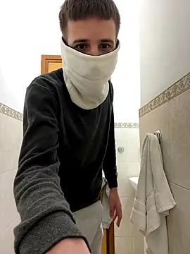 petiteyanel online show from 01/16/26, 11:42