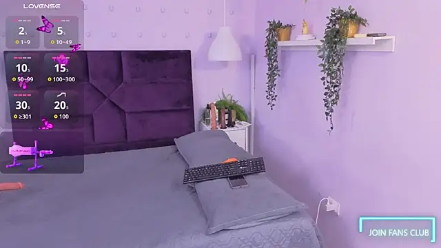 Yasminbrattz online show from 04/02/26, 11:39