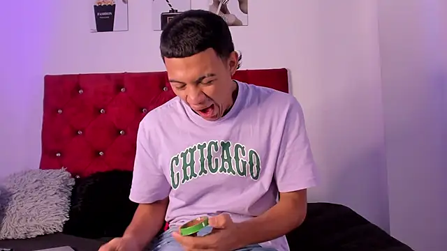 Liamsubtle01 online show from 01/10/26, 11:27