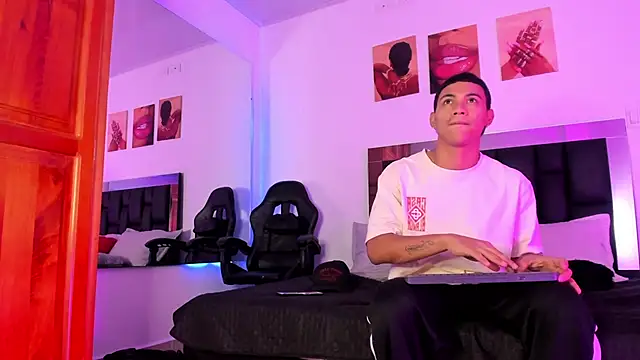 Liamsubtle01 online show from 05/05/26, 11:02