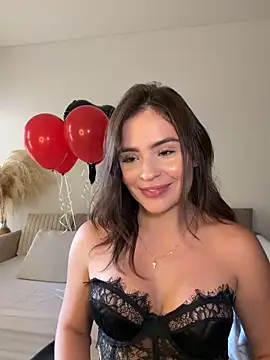 SofiaGomez444 online show from 05/27/26, 04:36