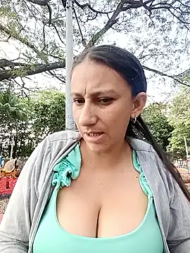 Snapshot of Andry-19 chatting on 02/05/26, 08:26 Andry-19 online show from 02/05/26, 08:26