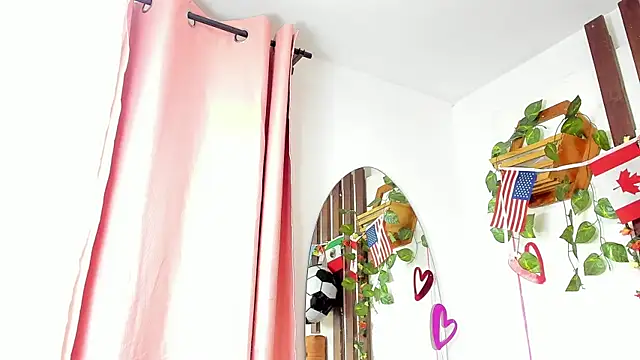 Snapshot of MeowMota_ chatting on 07/17/26, 06:49 MeowMota online show from 07/17/26, 06:49