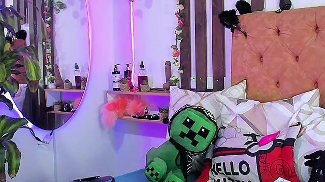 MeowMota  online show from 02/05/26, 06:04