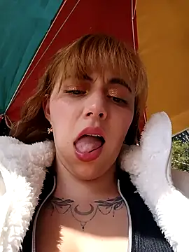 ISABELLA-01  online show from 02/14/26, 09:26