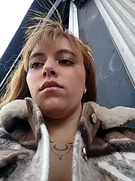 ISABELLA-01  online show from 04/20/26, 08:21