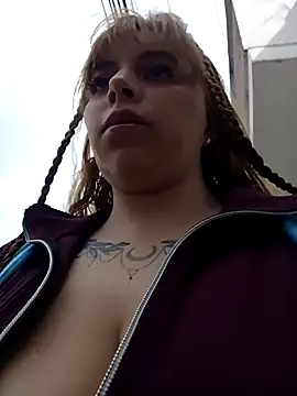 ISABELLA-01  online show from 04/23/26, 07:26