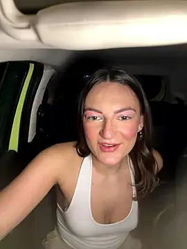 MiaLovesxx online show from 01/11/26, 05:31