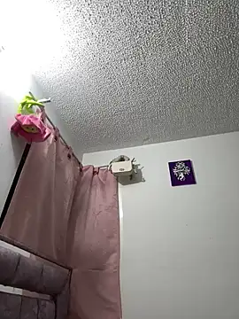 dulce-katt online show from 04/08/26, 04:14