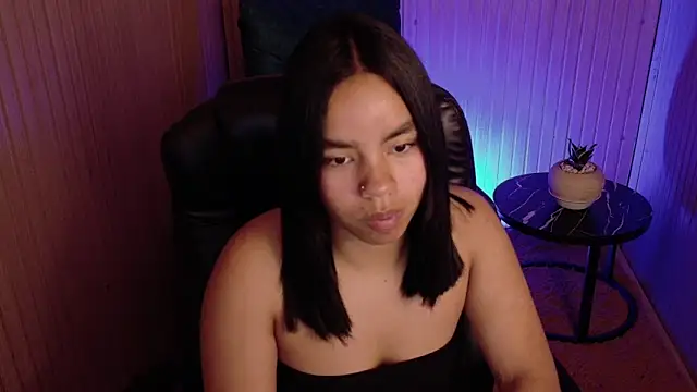 SofiaMante  online show from 03/09/26, 08:56