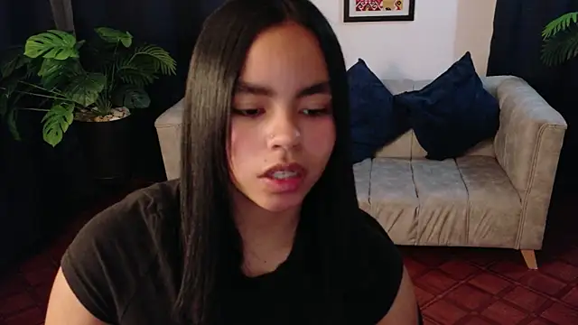 SofiaMante  online show from 03/07/26, 06:57