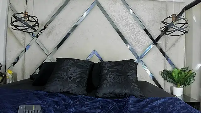 Andyy07  online show from 01/13/26, 08:57