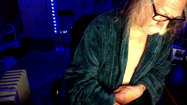 LickYourYoni online show from 04/05/26, 01:29