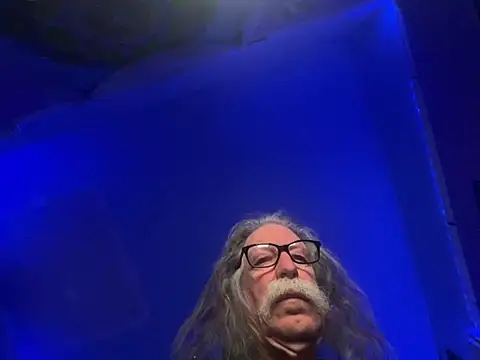 Snapshot of LickYourYoni chatting on 02/20/26, 03:03 LickYourYoni online show from 02/20/26, 03:03