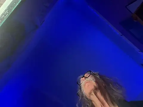 Snapshot of LickYourYoni chatting on 02/01/26, 12:58 LickYourYoni online show from 02/01/26, 12:58