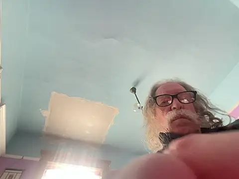 Snapshot of LickYourYoni chatting on 02/19/26, 08:39 LickYourYoni online show from 02/19/26, 08:39