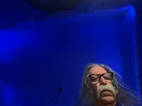 Snapshot of LickYourYoni chatting on 02/21/26, 02:30 LickYourYoni online show from 02/21/26, 02:30