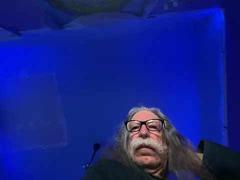 Snapshot of LickYourYoni chatting on 02/24/26, 03:13 LickYourYoni online show from 02/24/26, 03:13