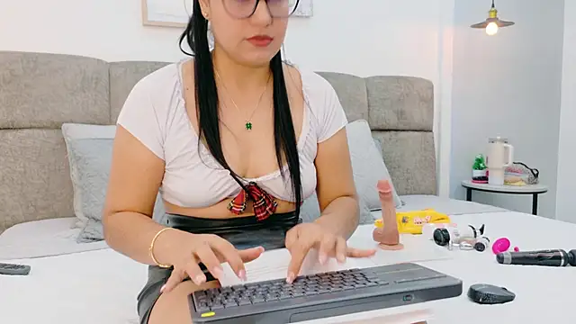 AlmaRose  online show from 05/14/26, 01:08