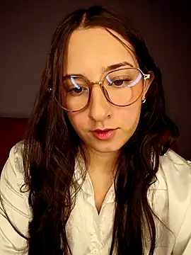 Snapshot of Mysticdooll69 chatting on 02/11/26, 05:29 Mysticdooll69 online show from 02/11/26, 05:29