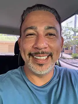 Snapshot of fabbronxer chatting on 02/22/26, 12:40 fabbronxer online show from 02/22/26, 12:40