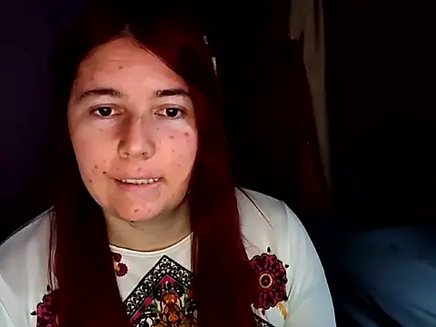 Snapshot of SUBMISSIVE8 chatting on 04/15/26, 08:20 SUBMISSIVE8 online show from 04/15/26, 08:20