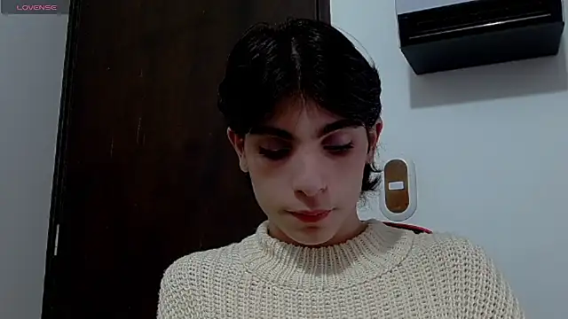 Snapshot of lilithot23 chatting on 01/12/26, 07:20 lilithot23 online show from 01/12/26, 07:20