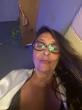 Snapshot of Annalua73 chatting on 01/09/26, 03:30 Annalua73 online show from 01/09/26, 03:30