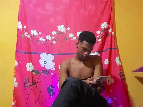 aunstin mohamme online show from 02/07/26, 07:49