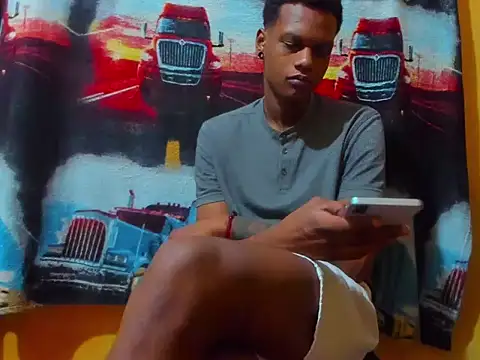 aunstin mohamme online show from 02/11/26, 05:29