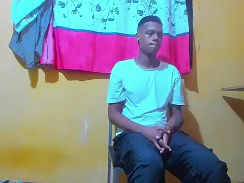 aunstin mohamme online show from 02/16/26, 02:32