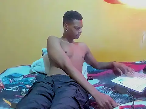 aunstin mohamme online show from 02/24/26, 05:03