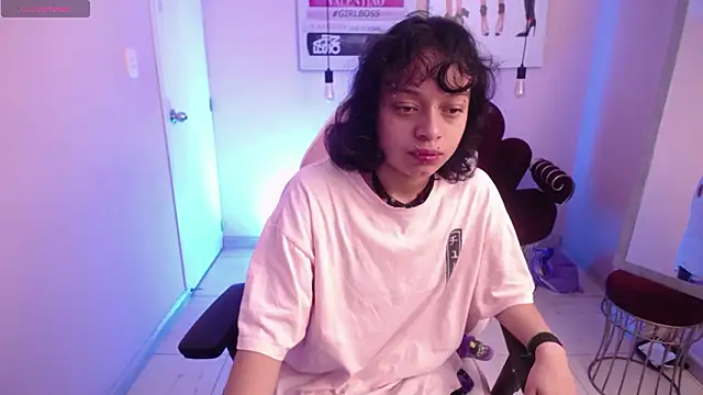 Snapshot of Acid_bounze chatting on 02/04/26, 01:06 Acid bounze online show from 02/04/26, 01:06