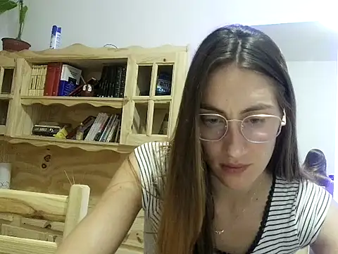 Snapshot of Noracherry chatting on 02/28/26, 02:33 Noracherry online show from 02/28/26, 02:33