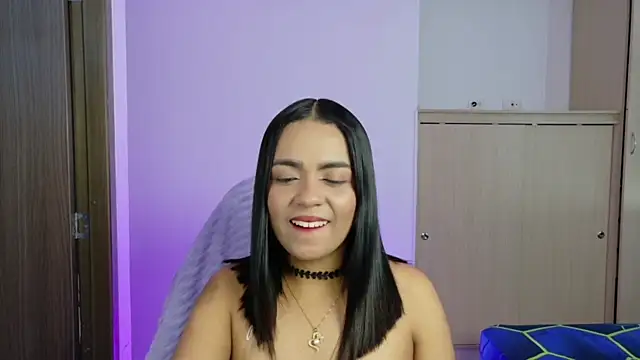 Snapshot of manuela99x chatting on 06/12/26, 07:22 manuela99x online show from 06/12/26, 07:22
