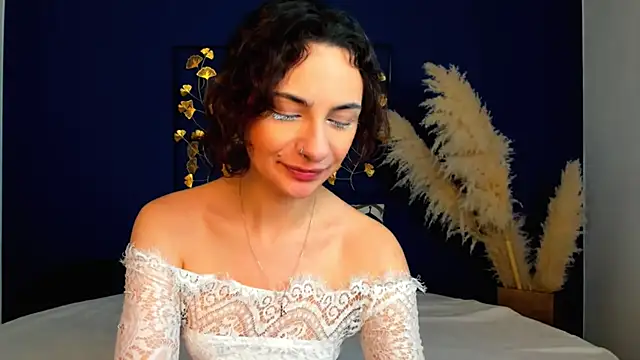 Snapshot of RIANA_SI chatting on 03/08/26, 03:26 RIANA SI online show from 03/08/26, 03:26