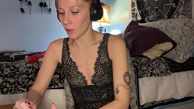 mysunidreamss online show from 02/03/26, 02:21