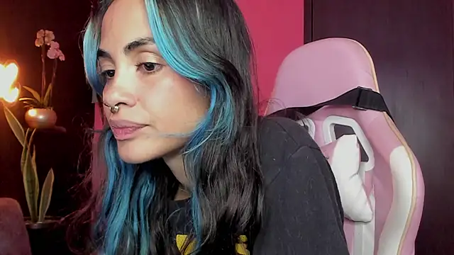 azula lillet online show from 01/11/26, 09:33