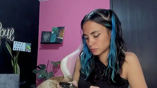 azula lillet online show from 05/06/26, 01:31