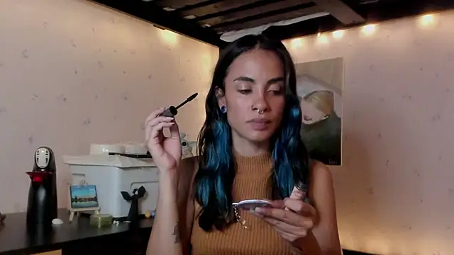 Snapshot of azula_lillet chatting on 06/20/26, 01:38 azula lillet online show from 06/20/26, 01:38