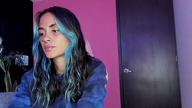 azula lillet online show from 02/04/26, 10:05