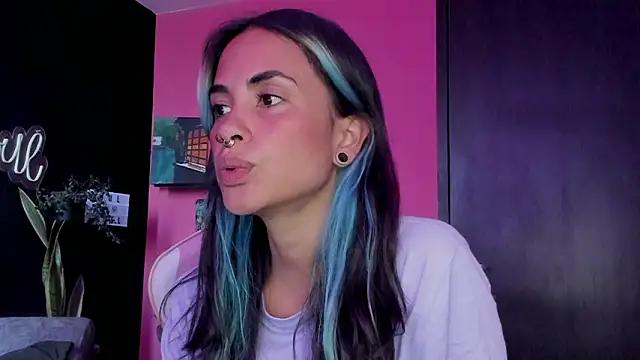 azula lillet online show from 02/09/26, 09:02